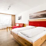 Lejlighedshotel Kleinwalsertal Mittelberg